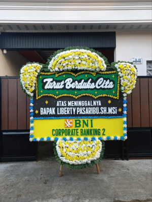 Papan Bunga Duka di Runggu Raya
