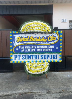 Papan Bunga Duka di Runggu Raya