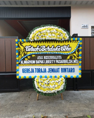Papan Bunga Duka di Runggu Raya