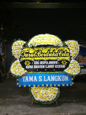Papan Bunga Duka di Runggu Raya